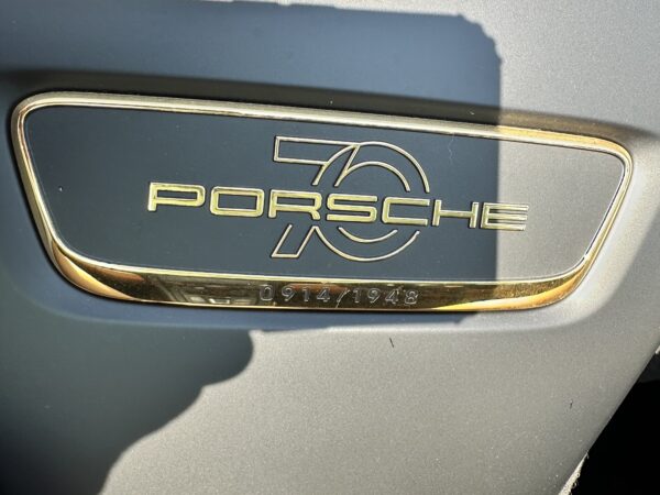 PORSCHE 911 SPEEDSTER – Image 9